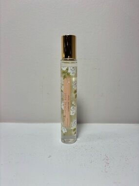 Good Chemistry Jasmine Rose Signature Scent Rollerball EDP